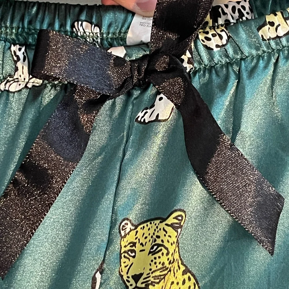 SHEIN Green Leopard Print Pajama Set - Picture 5 of 8